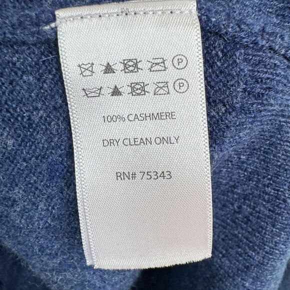 Tahari Men’s Sz XL 100% Cashmere V-Neck Sweater Pullover Navy Blue Minimalist - Picture 4 of 5